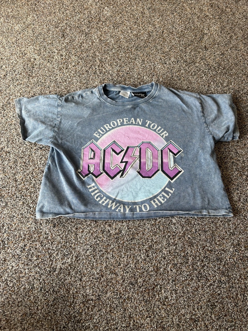 ACDC HIGHWAY TO HELL EUROPEAN TOUR BOXY CROP BAND TEE Y2K women’s